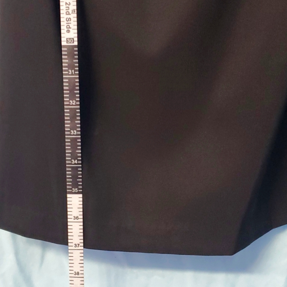 Womens LBD sz 6 🖤 Midi cocktail dress, jeweled neckline, PERFECT condition 😍 - Picture 9 of 11